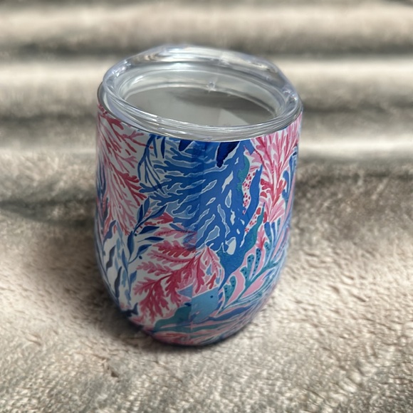 Lilly Pulitzer Stainless Steel Stemless Wine Tumbler with Lid, new without tags - Picture 4 of 7